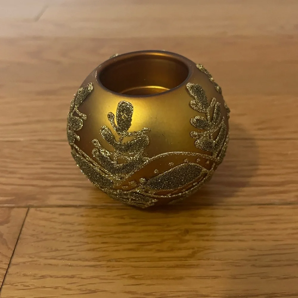 JCP Home Traditional Elegance Gold Tea Light Candle Holders - NWT